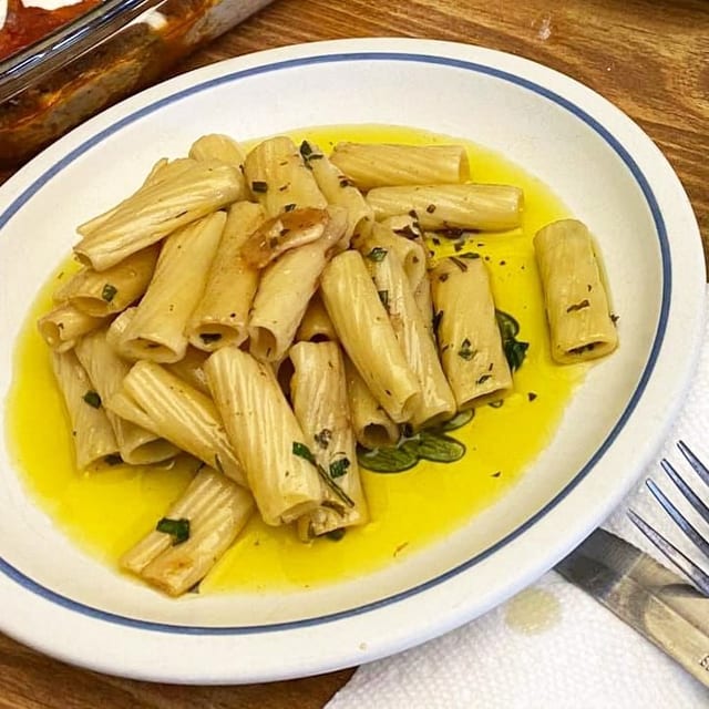 Rigatoni Garlic and Olive Oil.